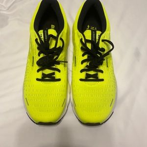 Brand New Brooks Ghost Tennis shoes